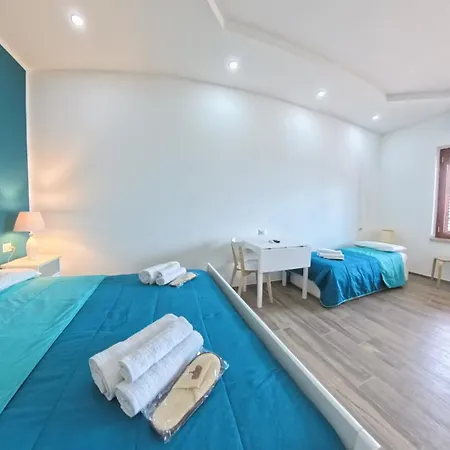 Domus Felix Bed & Breakfast